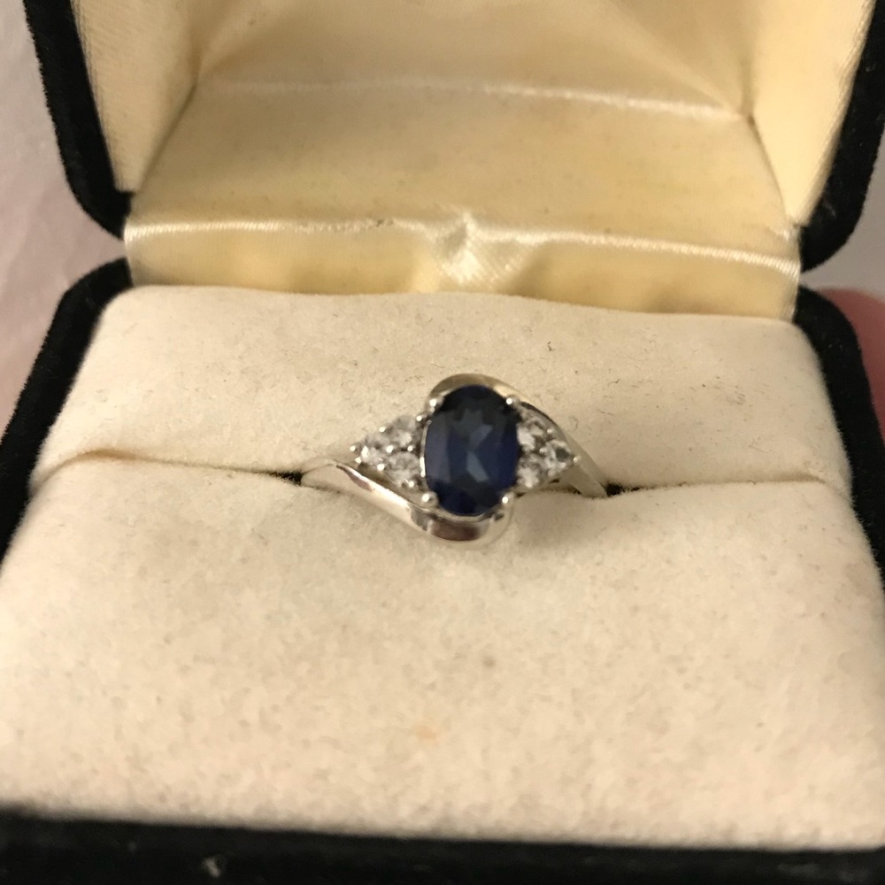 Sapphire Ring